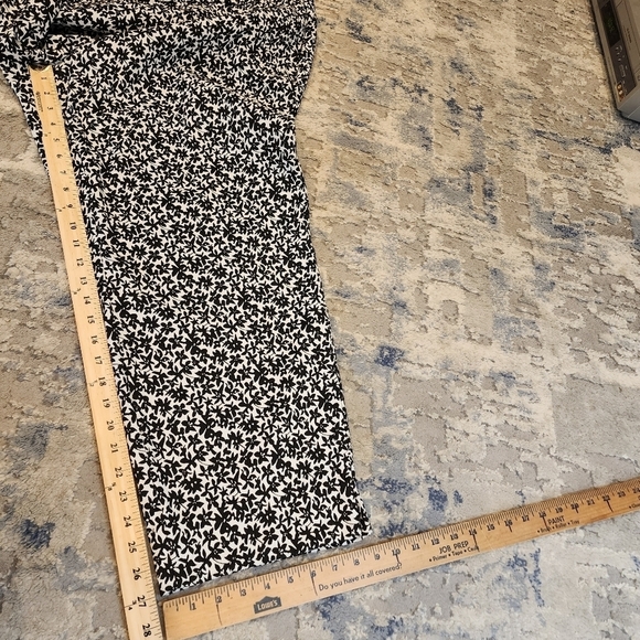 Lane Bryant Allie Black White Floral Pull on Stretch pants. Women's plus size 28 - Picture 15 of 15